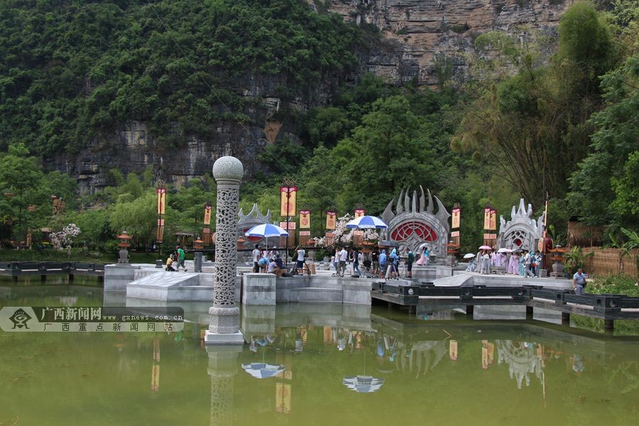 电视剧《花千骨》大新发布会 霍建华赵丽颖亮相|手机广西网