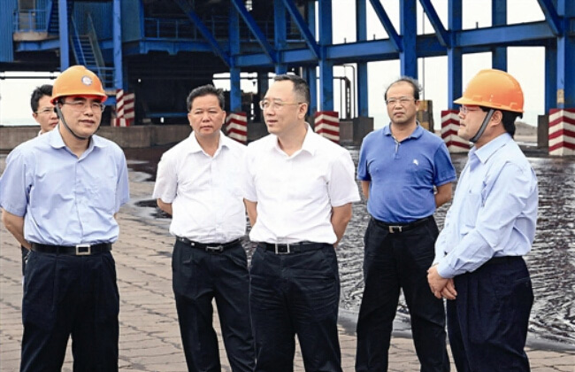 防城港市开展党的群众路线教育实践活动侧记