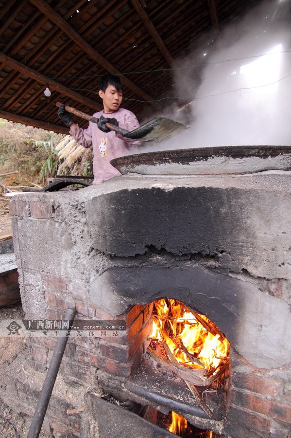 ���壺¡��׳��Ⱥ�ڸ��ƺ���ӭ�´�