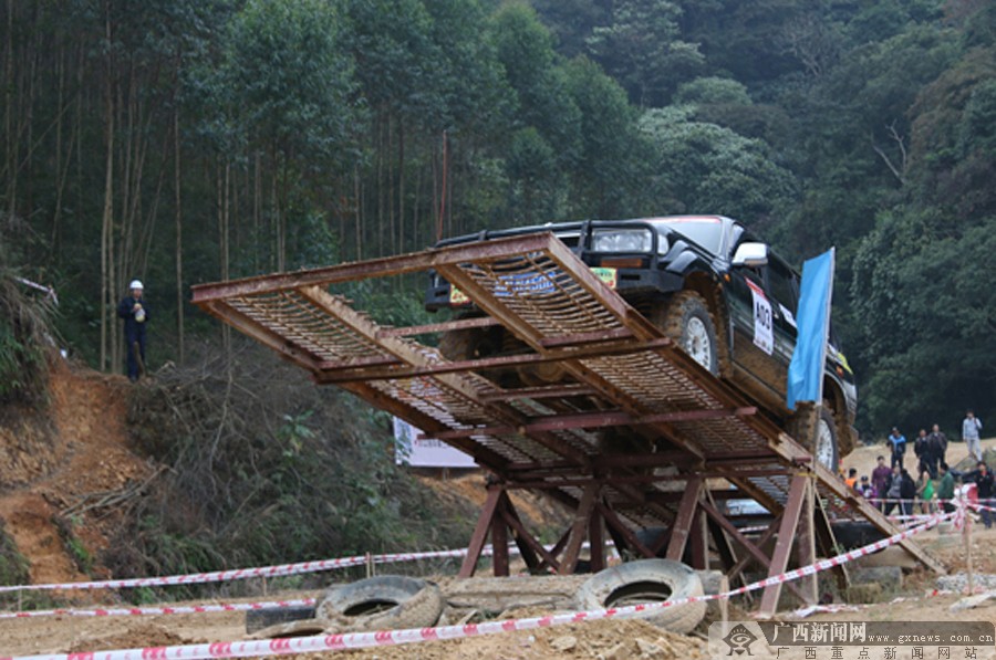 广西越野车