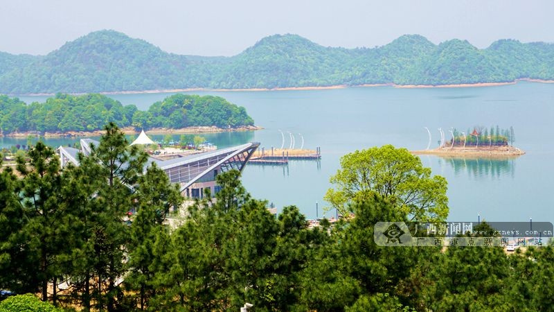 高清图集:微雨西海美如水墨 可诗可画|手机广西网