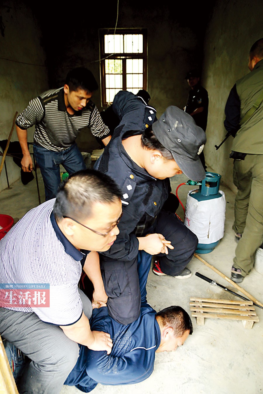 4月29日焦点图储户存510多斤硬币239