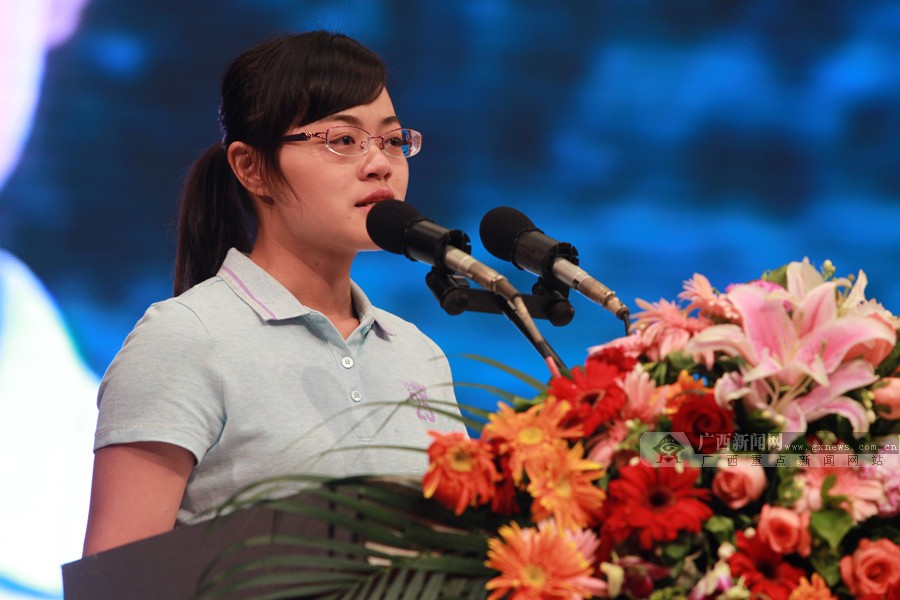 高清:"坚守"--莫振高先进事迹主题情景报告会(9/21)