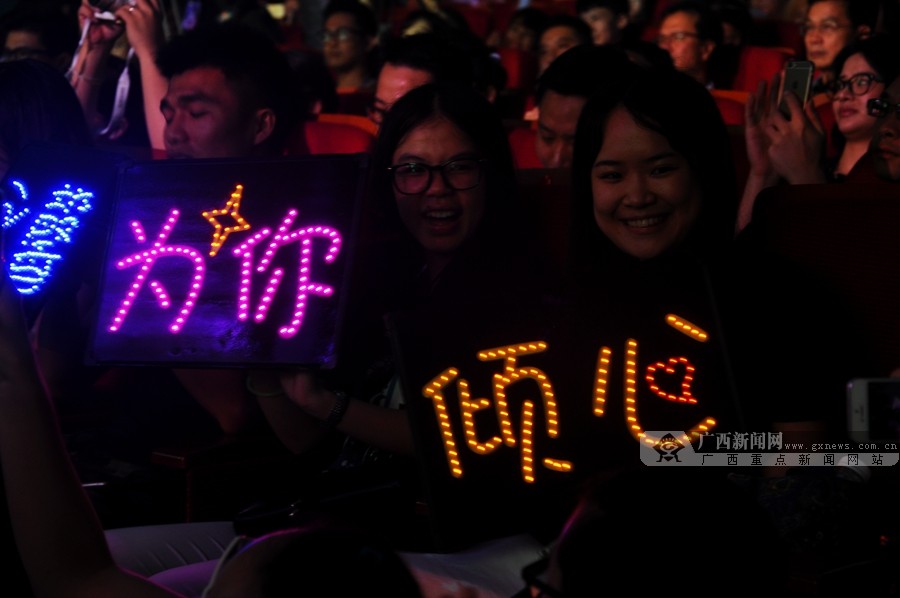 独家揭秘:好声音明星学员陈永馨个人毕业音乐会(14/29)