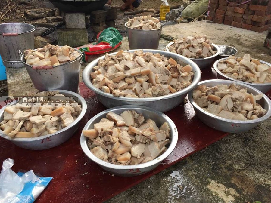 高清都安瑶胞欢度祝著节游客感受千年瑶山古韵1823