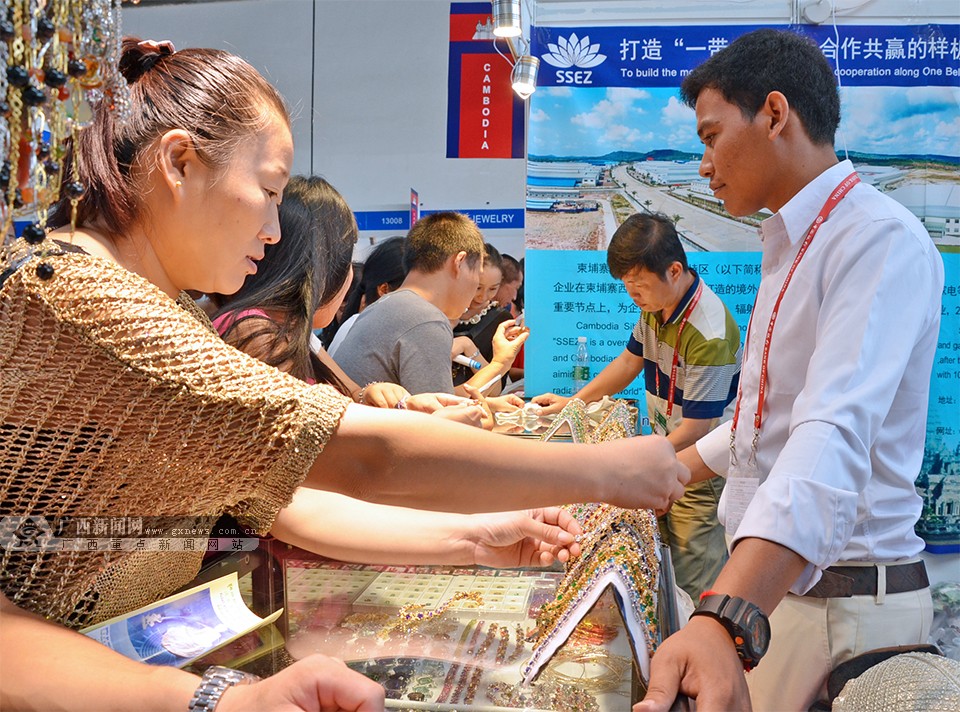 壺̽ضկչ ɫʯ貶Ŀ