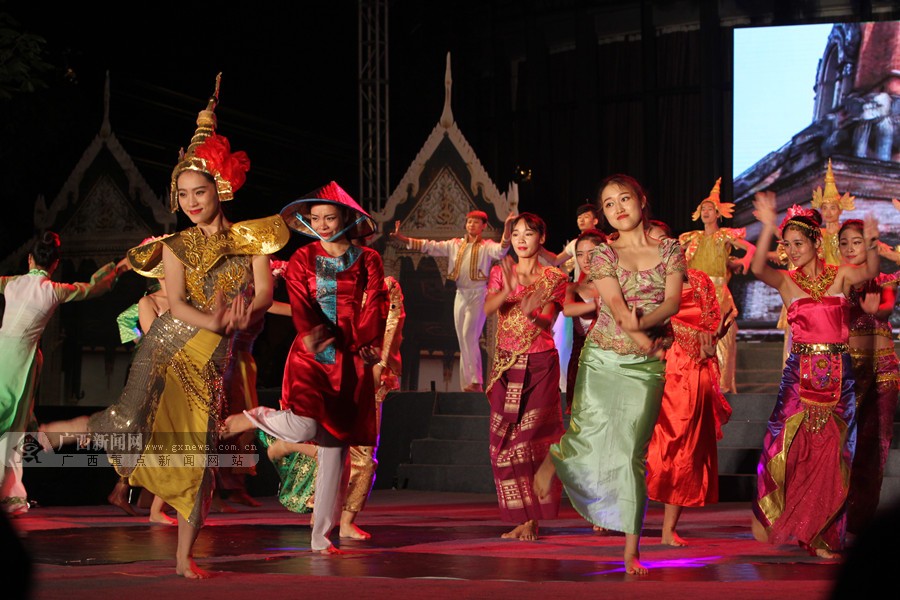 [۽]֮質춫 佱ԽϾ