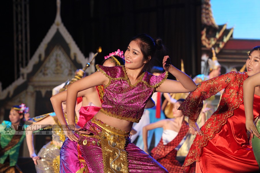 [۽]֮質춫 佱ԽϾ