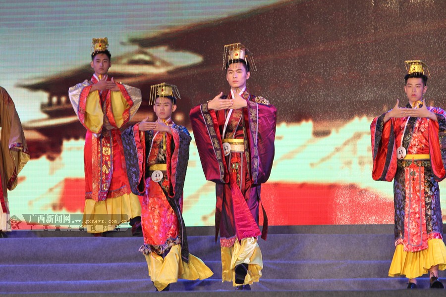 [۽]֮質춫 佱ԽϾ