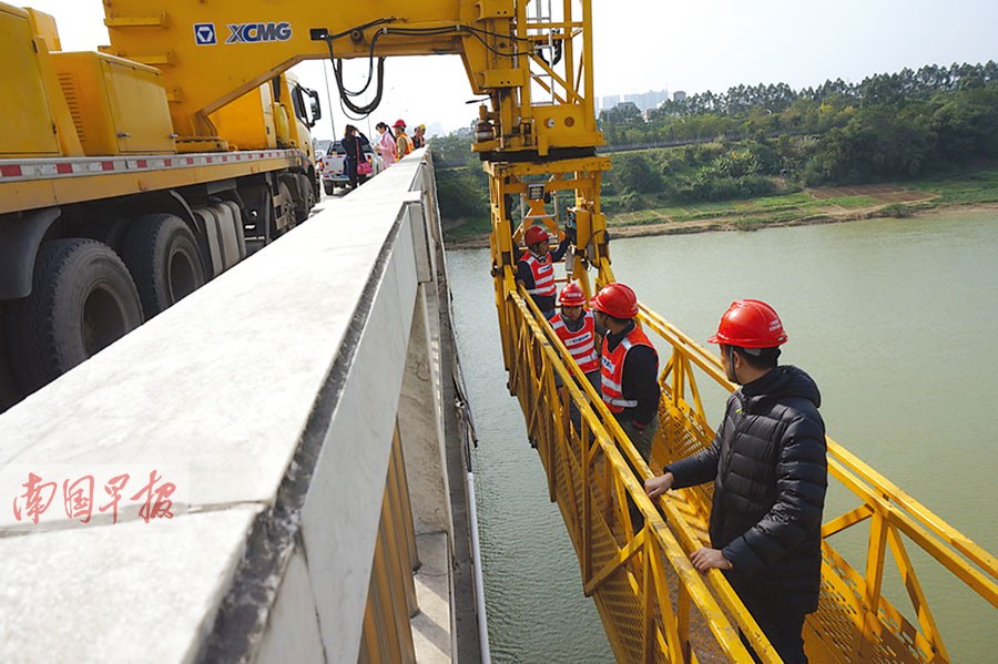 管理处获悉,该处近期正对清川大桥,南宁大桥等141座市管桥梁进行检测