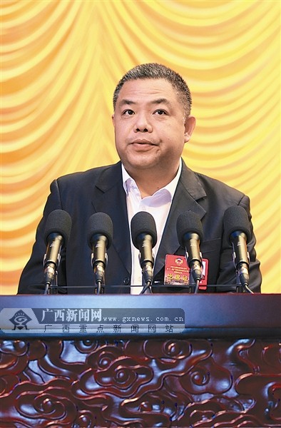 邓亚保:加强创新服务 促进民营经济提质增效