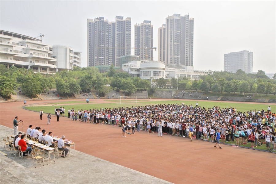 南宁二中举办第九届科技创意节|手机广西网