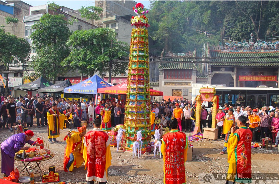 南宁邕宁区蒲庙镇迎花婆节花婆送粥福57