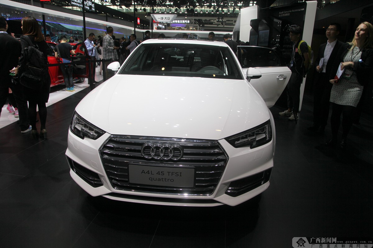 北京车展换代国产全新奥迪a4l正式亮相组图