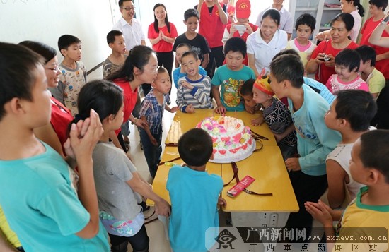 天等县开展关注孤残儿童庆六一活动|手机广西网