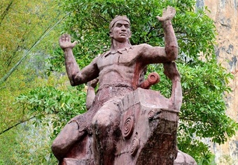 探访花山神秘壁画