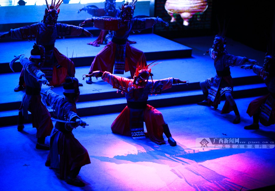 壺۴͹װ硶ٺس衷ʢ