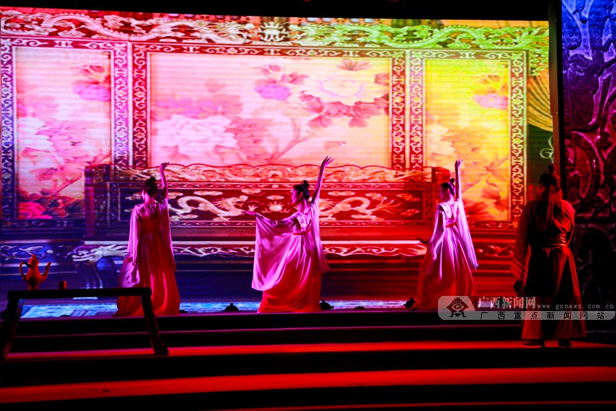 壺۴͹װ硶ٺس衷ʢ