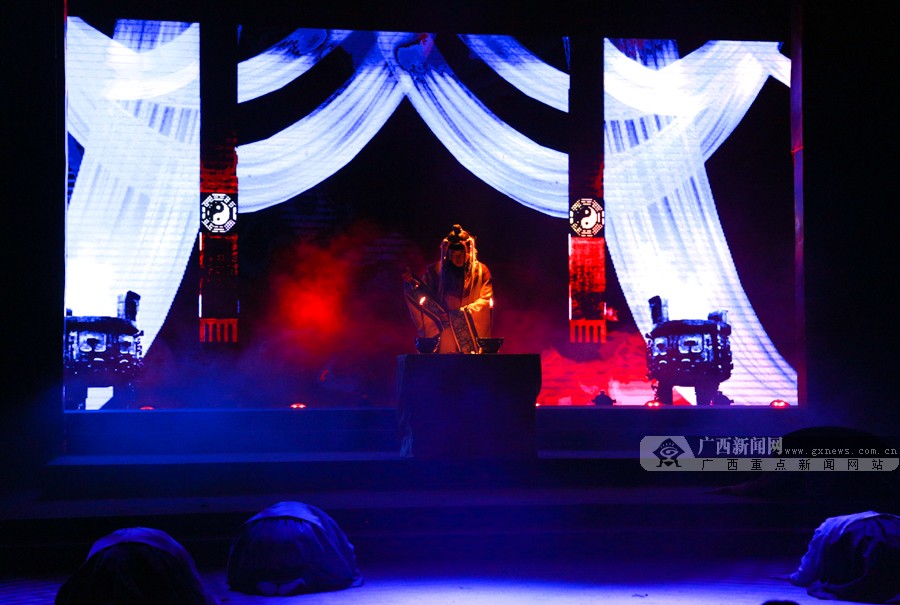 壺۴͹װ硶ٺس衷ʢ