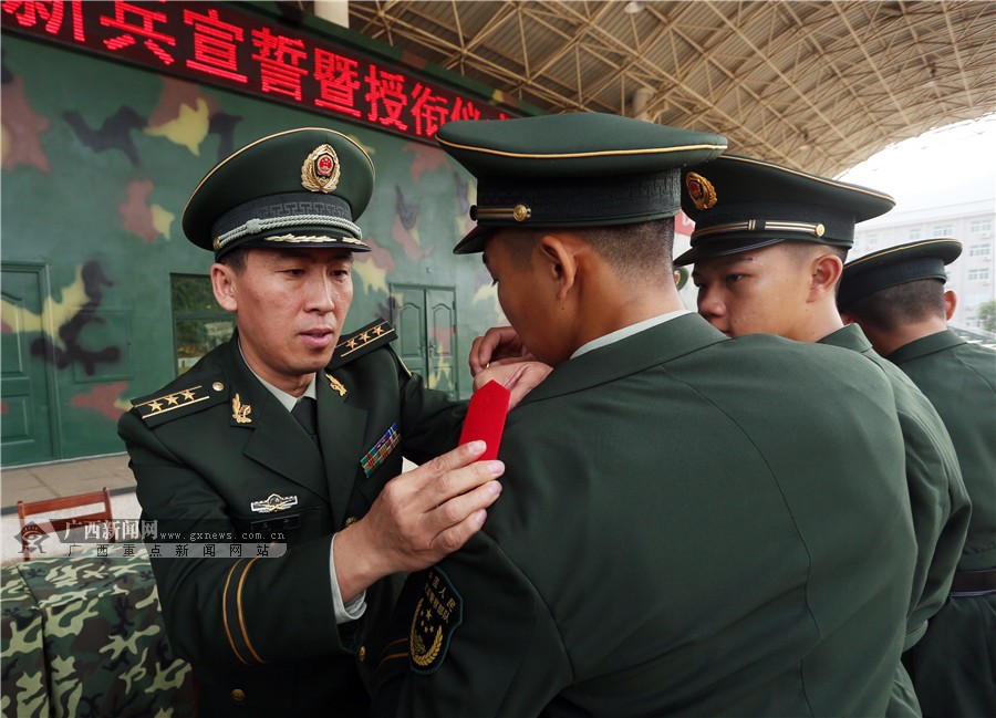如何当一名武警 be3bdc63c7a829076821607fd2fe6534.jpg