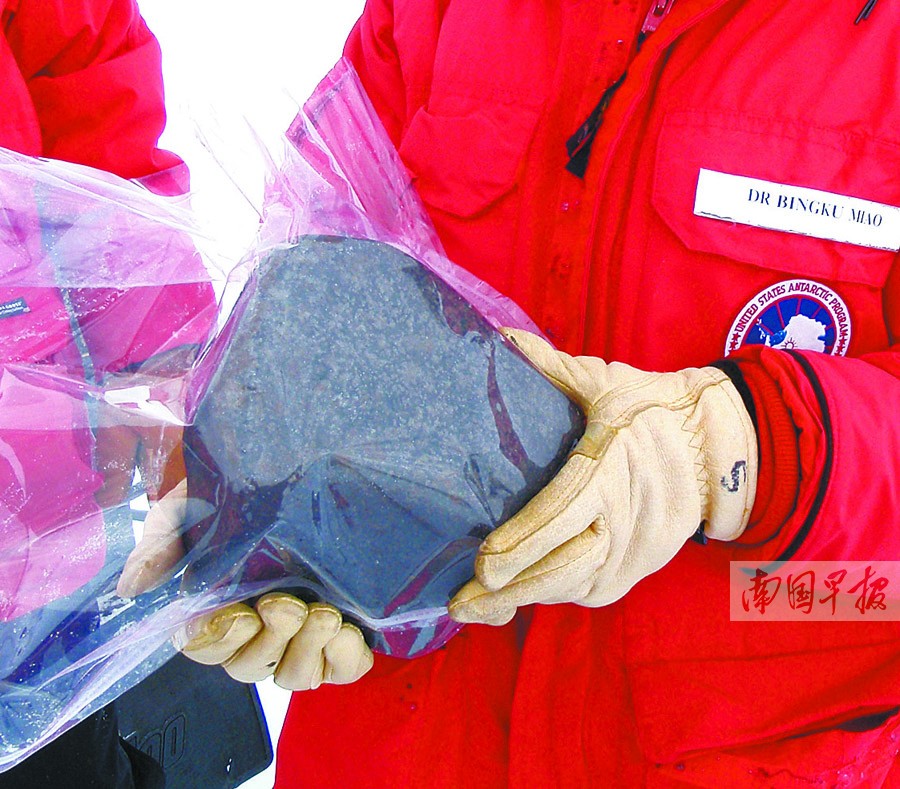 不爱做官爱做科研 个性教授三赴南极采集陨石(图)-广西新闻网