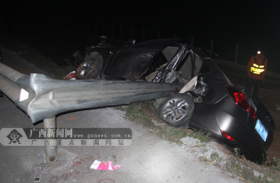g72泉南高速一车辆失控造成一死三伤(图)