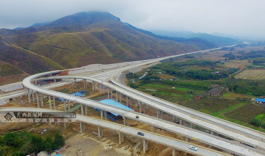 高清:三江至柳州高速公路正式开通运营