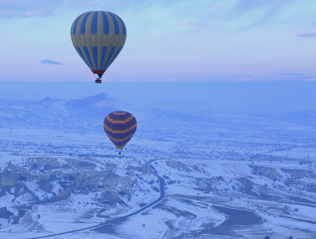 白色童话王国的热气球之旅