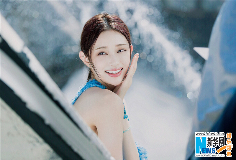 盖玥希曝光青春靓丽写真 修长美腿分外抢镜 (3)