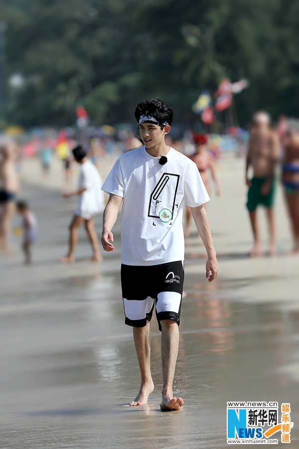 《二十四小时》吴磊开课大张伟扔菠萝