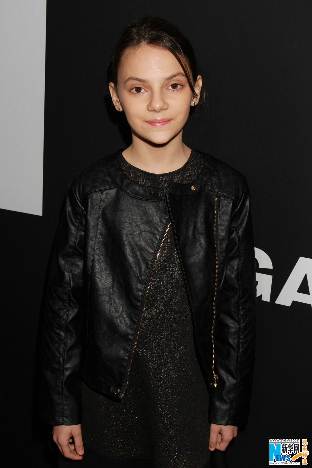 《金刚狼3》中国预售开启 首映"小金刚狼"抢镜 (2)