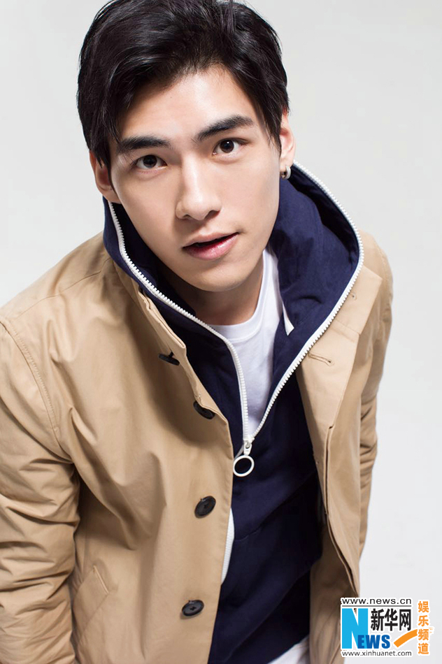 文渊杂志大片曝光花样演绎帽衫穿搭时尚法则4