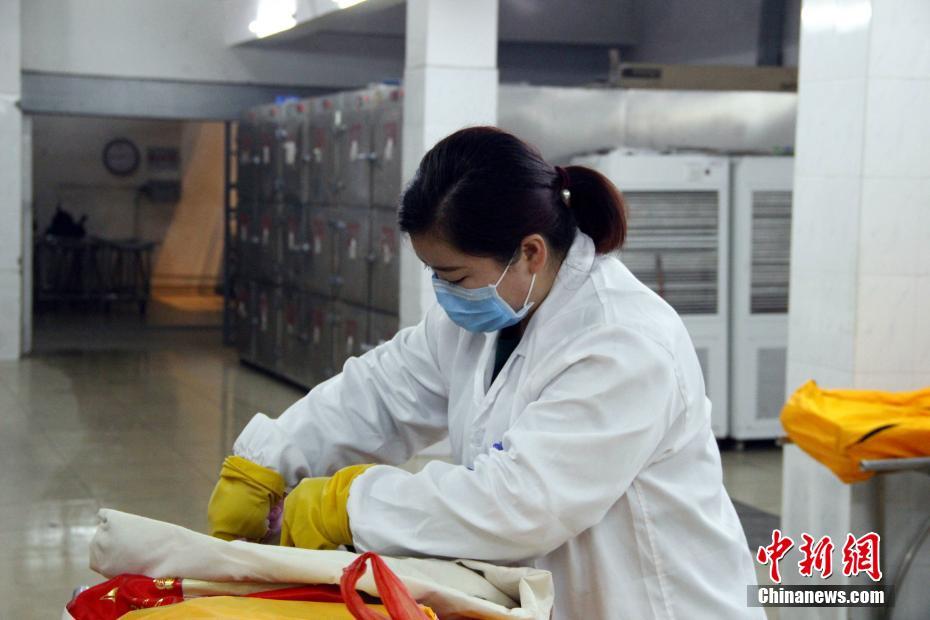 广西90后女遗体化妆师 坚守五年护送逝者最后一程