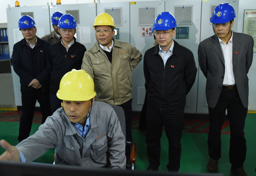 林晏伊) 3月2日,市委书记,市人大常委会主任金湘军带队深入港口区