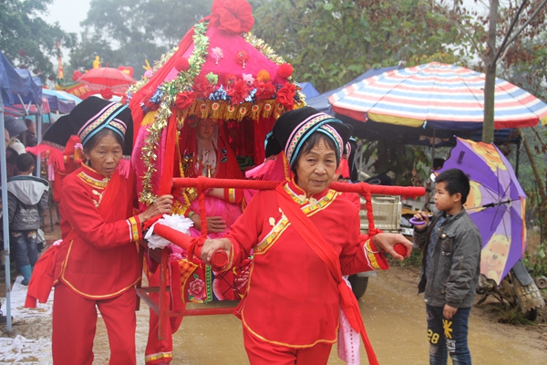 花炮节是哪个民族的节日，花炮节是哪个民族的特色节日