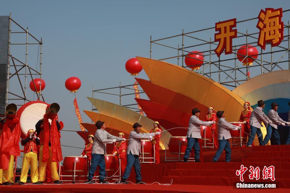 3月19日,辽宁省盘锦市,开海仪式.