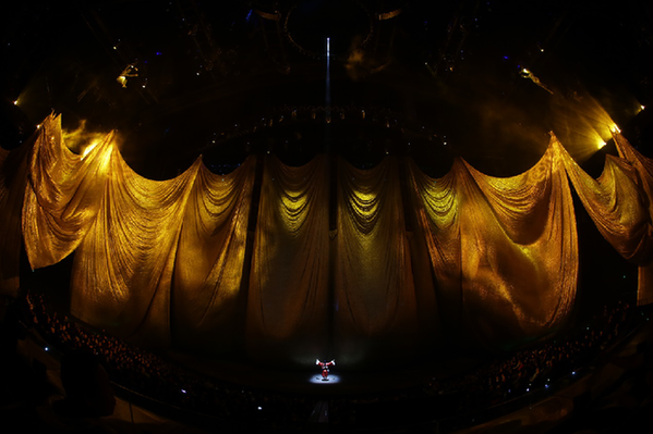 新闻中心 旅游 > 正文汉秀剧场虽大,但分布在六个不同区域的每一个