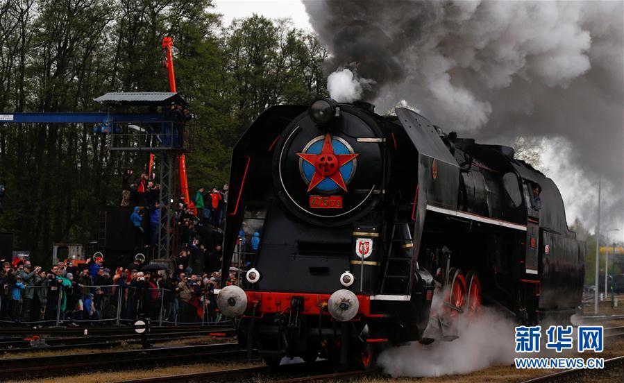 波兰举行第24届蒸汽机车游行