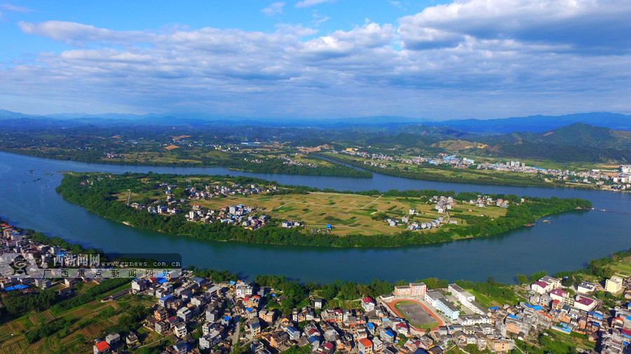 航拍立夏时节融江绿如翠玉38