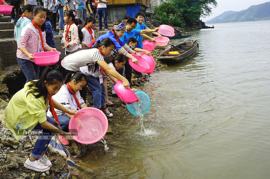 放流鱼苗二年后 9eed1738af0f97380a8c73ce43bcc052.jpg