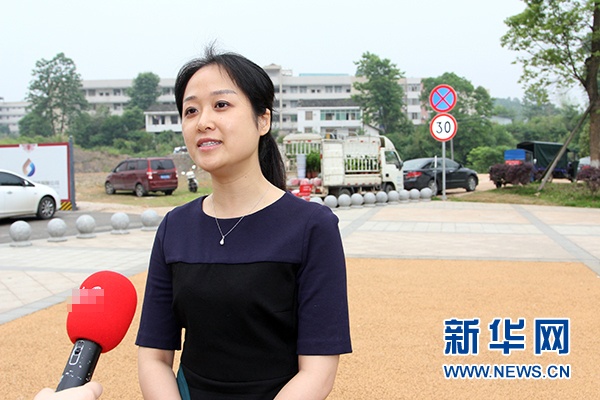 浏阳市副市长詹萍萍接受记者采访.