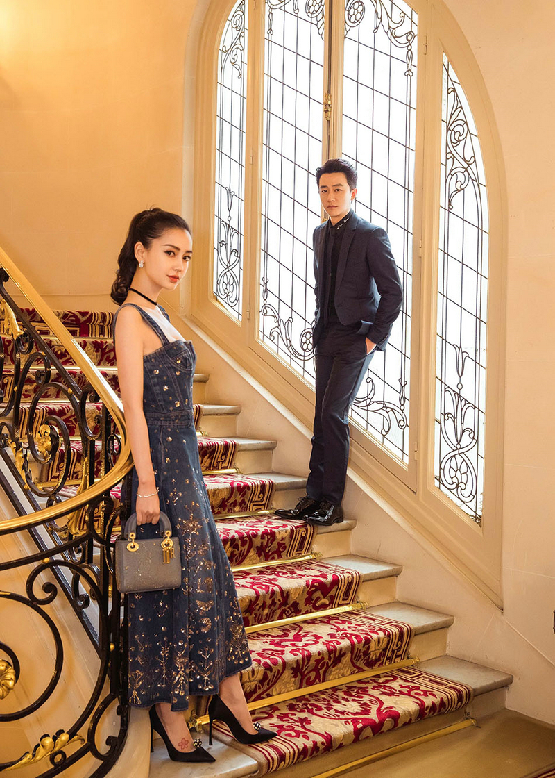 黄轩展不羁态度 与angelababy演绎蓝调浪漫 (9)