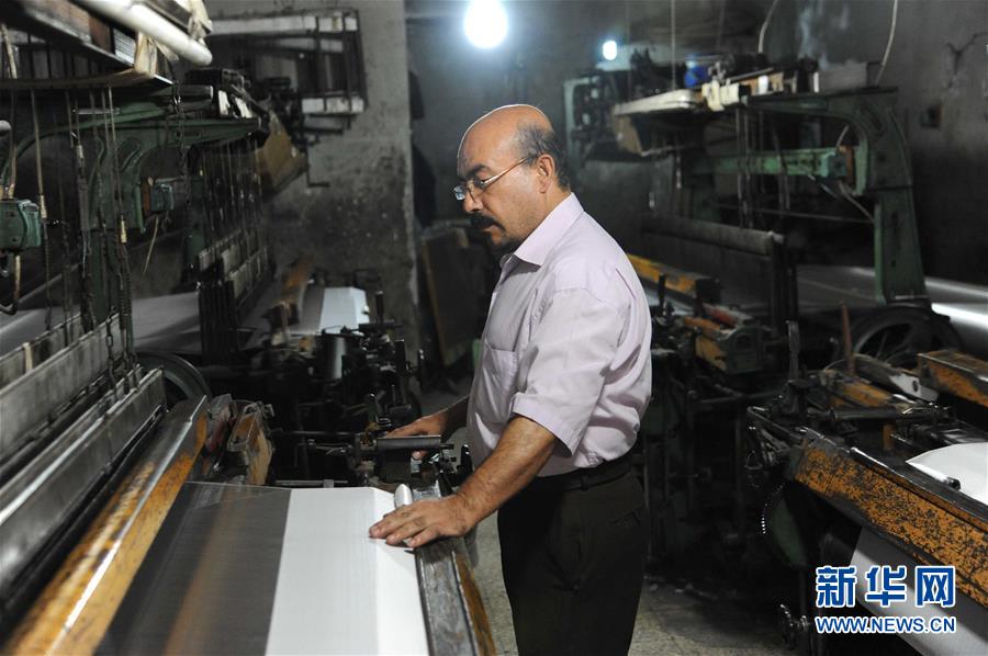 废墟上响起机器轰鸣声——叙利亚阿勒颇老工业区期待战后重生