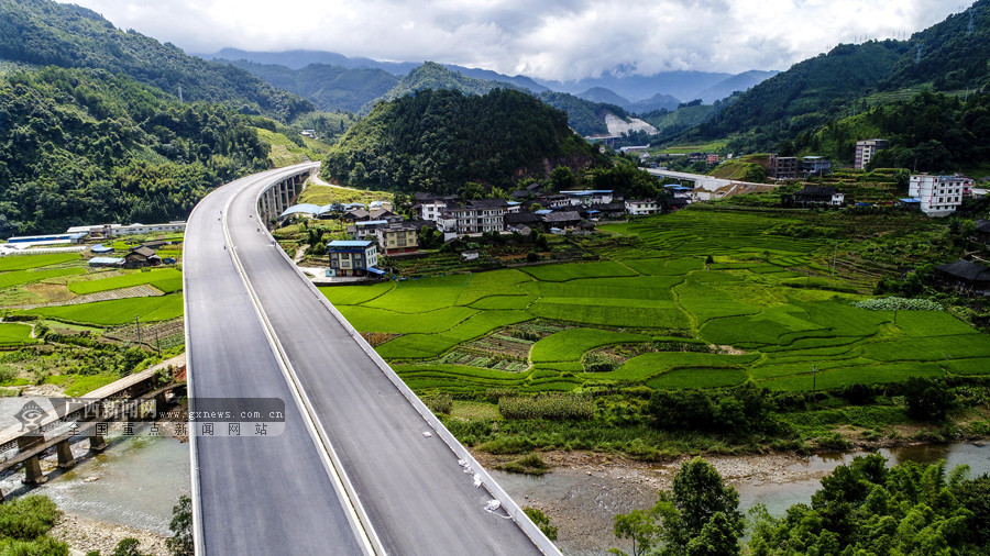 龙胜高速公路图片