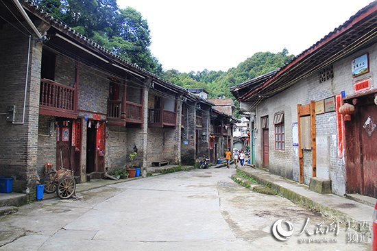 ���㣺�Ρ����첿�䡱���δ� Ʒ��ɽ�˼�ǧĶ��