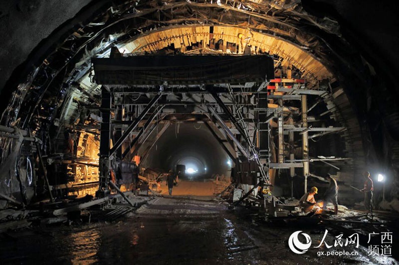 梧柳d标段王桑隧道