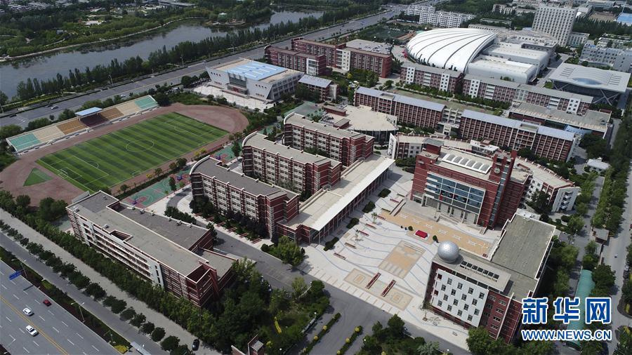 这是银川六盘山中学(6月17日摄).新华社记者 王鹏 摄