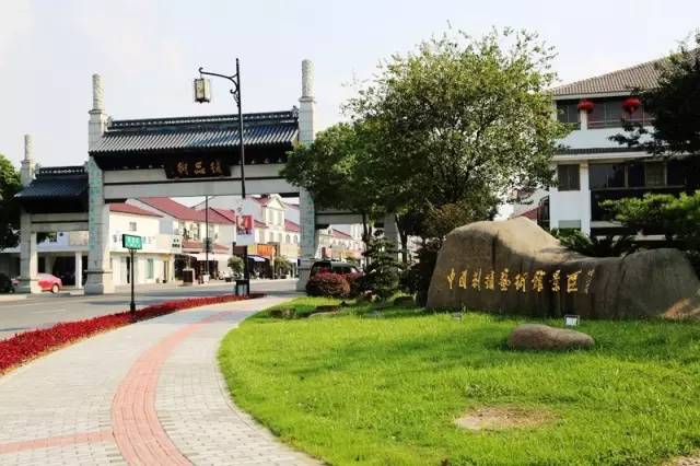 【喜迎十九大·文脉颂中华】匠心独绣,针尖上的镇湖