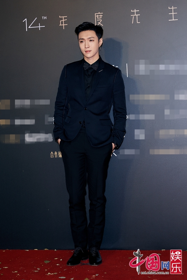 史上最年轻张艺兴获封年度先生组图5