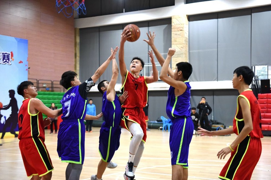 广西青少年体育俱乐部联赛男子3v3篮球比赛落幕(1/8)